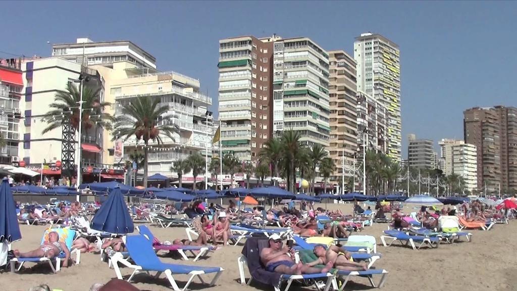 La Gavina Apartment Бенидорм Стая снимка